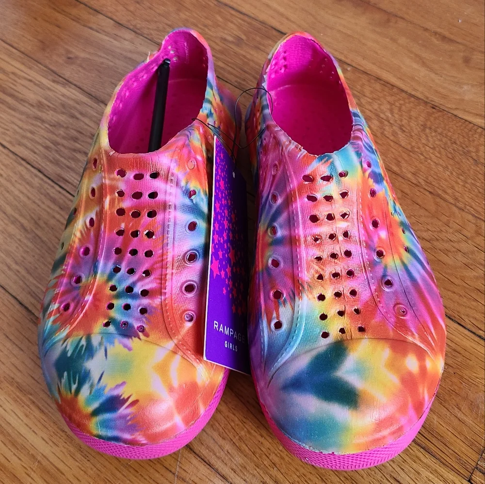 Rampage Tie Dye Print Water Shoes